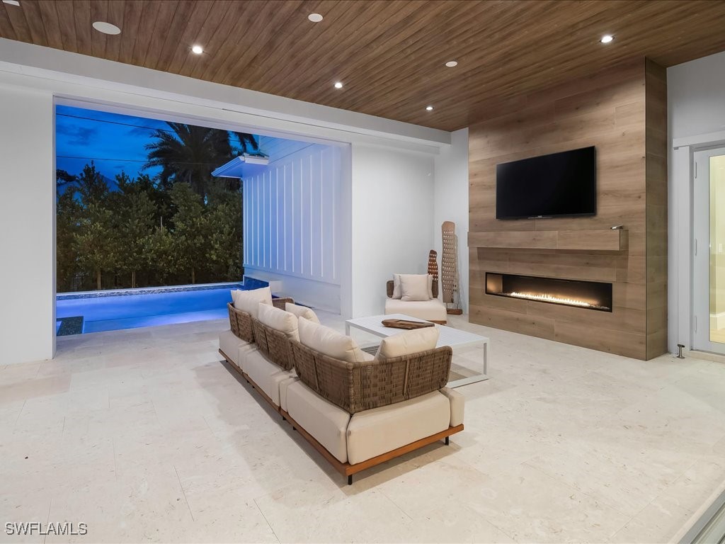 1179 Broad Avenue N Naples FL 34102 225069421 image10