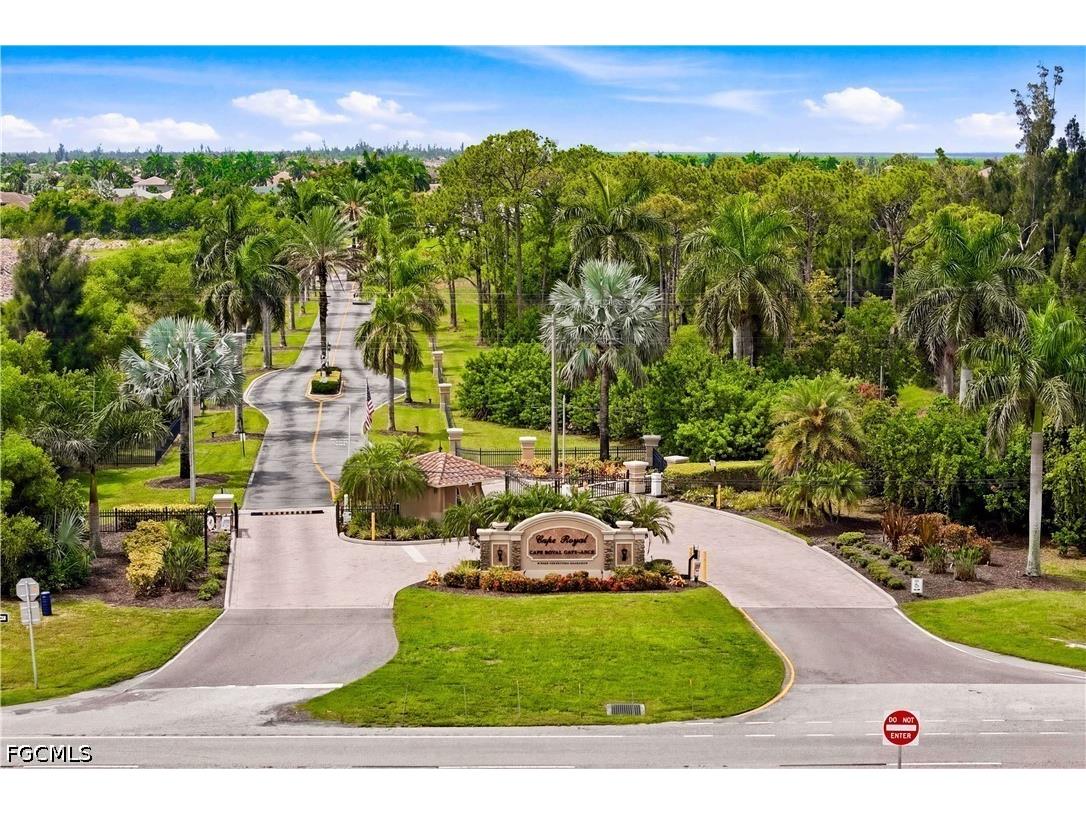 11795 Royal Tee Circle Cape Coral FL 33991 2026030773 image2