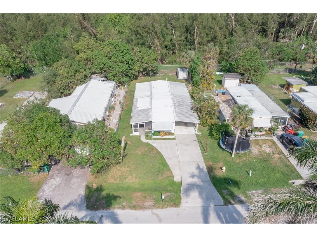 118 Jeepers Drive Naples FL 34112 222088091 image1