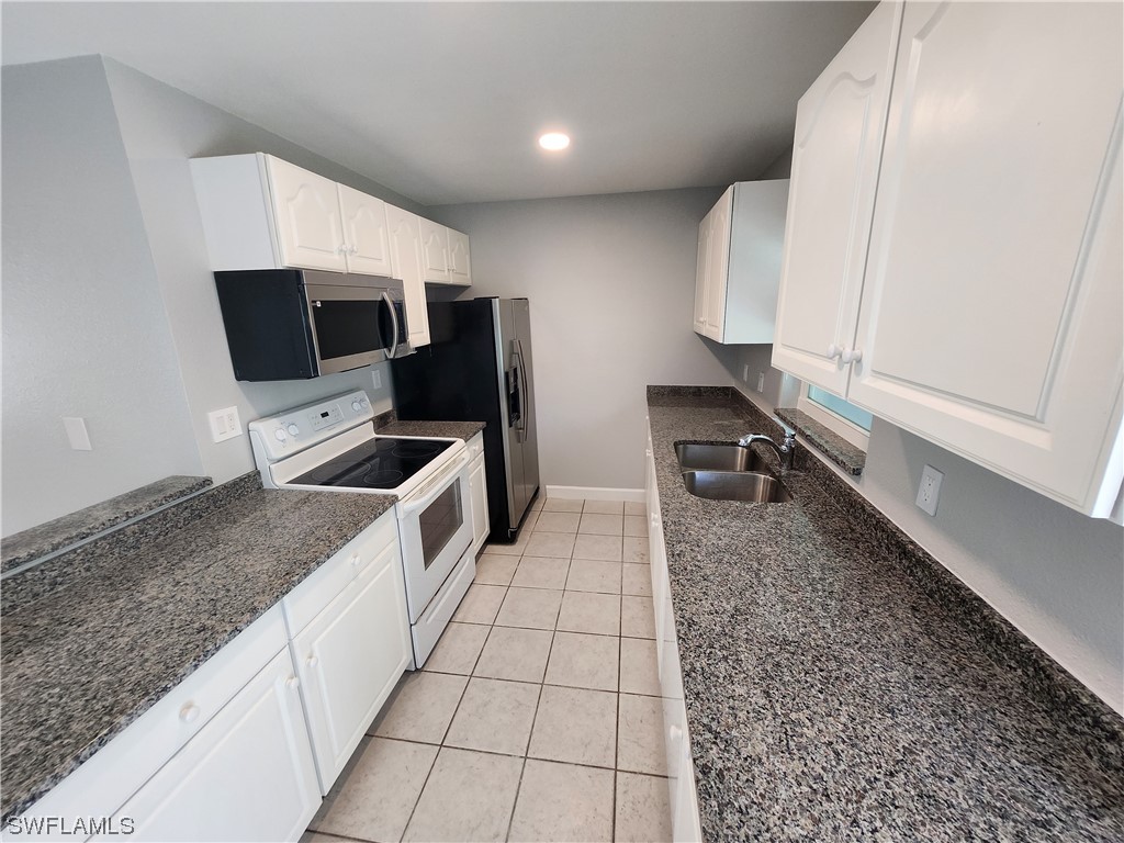 118 NE 16th Place Cape Coral FL 33909 224010564 image1