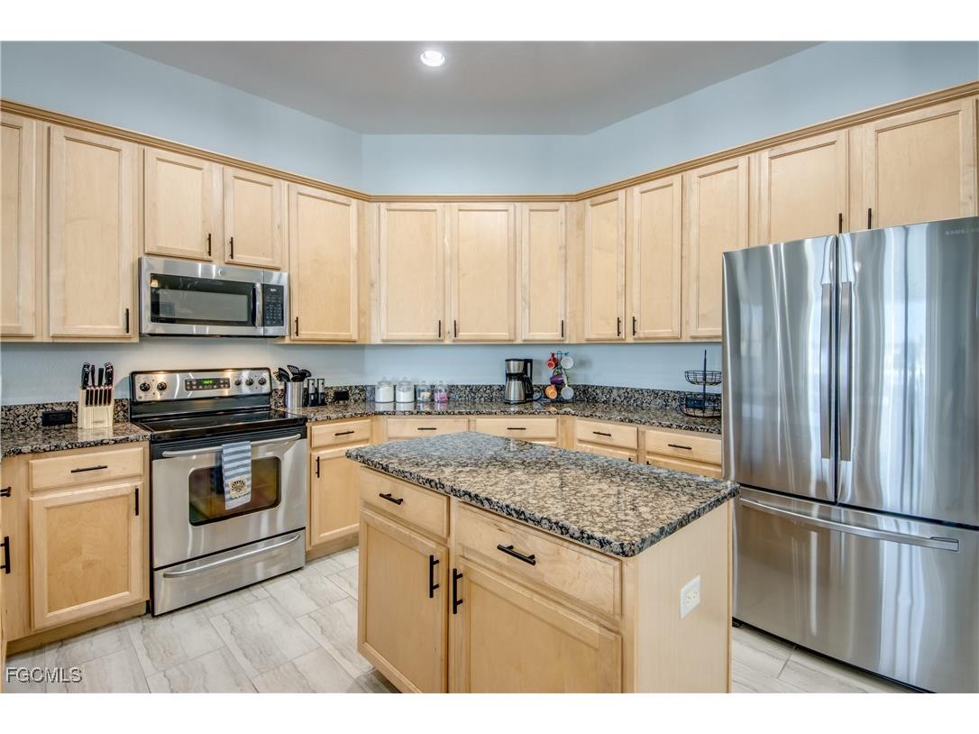 118 NE 21st Avenue Cape Coral FL 33909 2025004261 image15