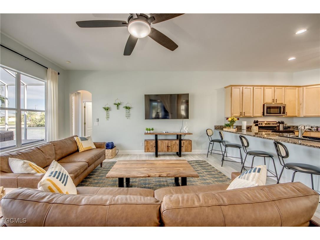 118 NE 21st Avenue Cape Coral FL 33909 2025004261 image18