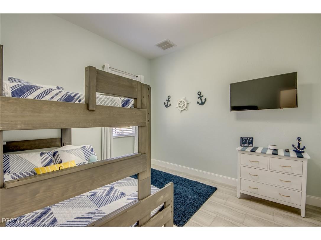 118 NE 21st Avenue Cape Coral FL 33909 2025004261 image27