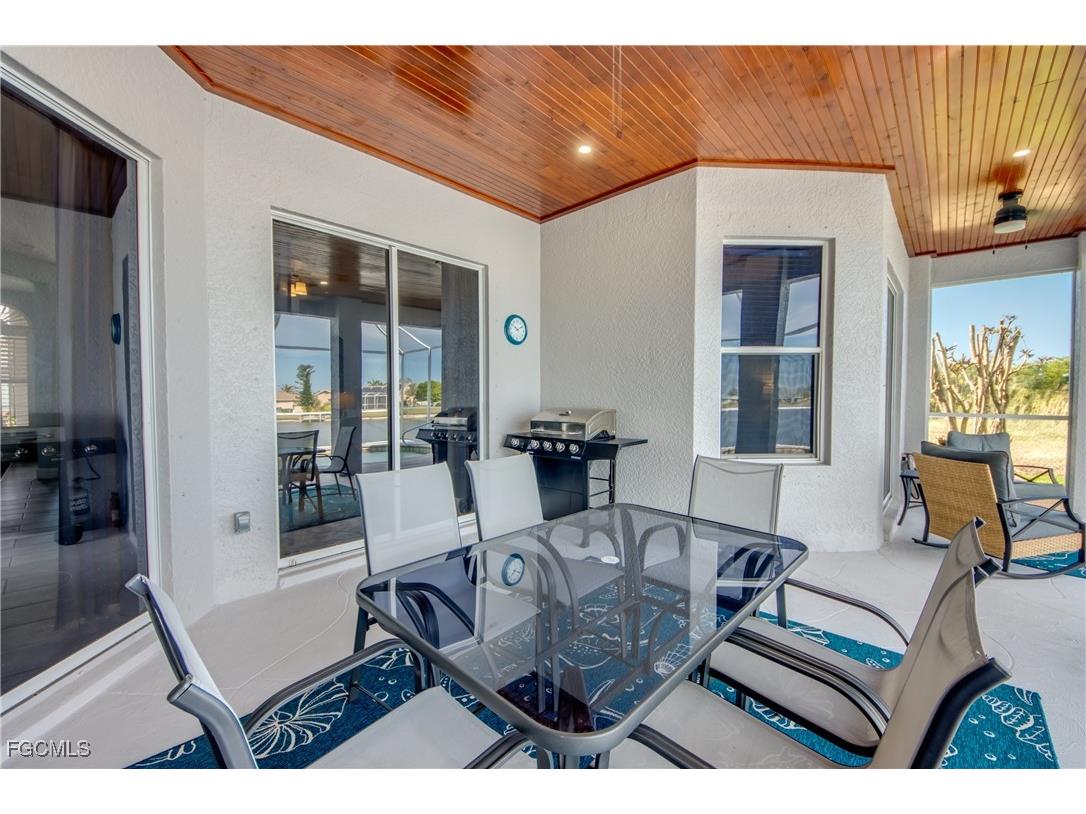 118 NE 21st Avenue Cape Coral FL 33909 2025004261 image36