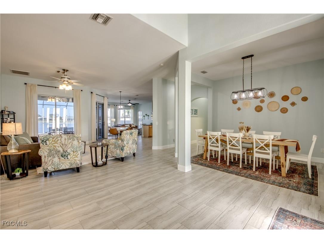 118 NE 21st Avenue Cape Coral FL 33909 2025004261 image4