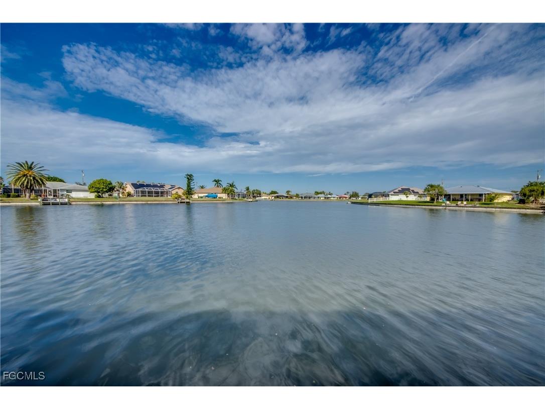 118 NE 21st Avenue Cape Coral FL 33909 2025004261 image46