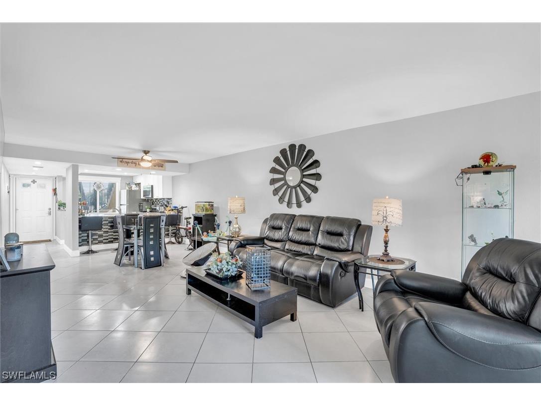 118 Palm Drive #15 Naples FL 34112 223074484 image1