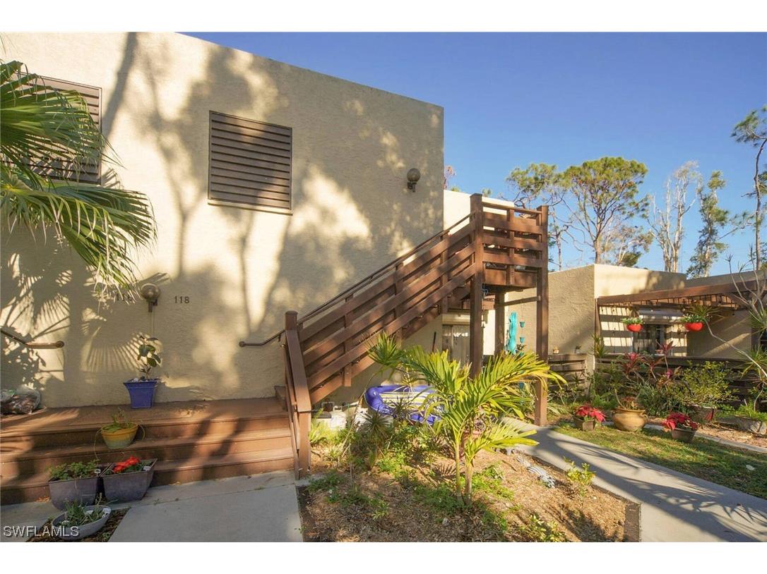 118 Pinebrook Drive Fort Myers FL 33907 223013379 image1