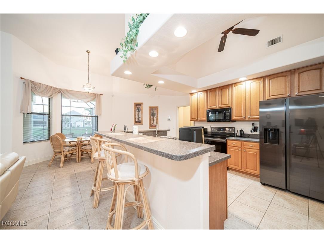 118 SE 23rd Place Cape Coral FL 33990 2025014781 image14