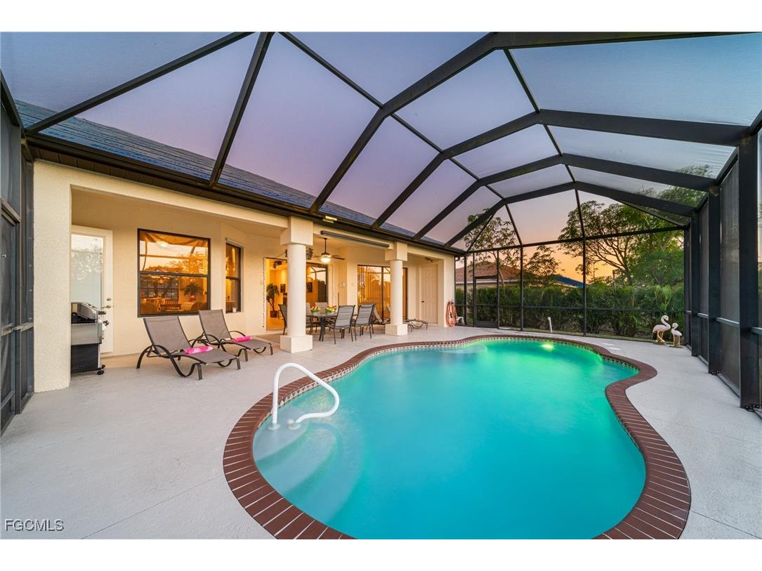 118 SE 23rd Place Cape Coral FL 33990 2025014781 image2