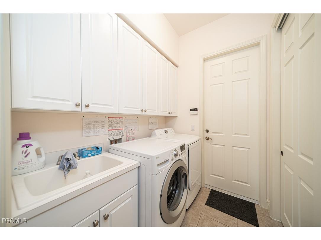 118 SE 23rd Place Cape Coral FL 33990 2025014781 image20