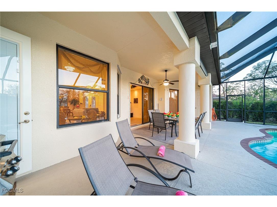 118 SE 23rd Place Cape Coral FL 33990 2025014781 image3