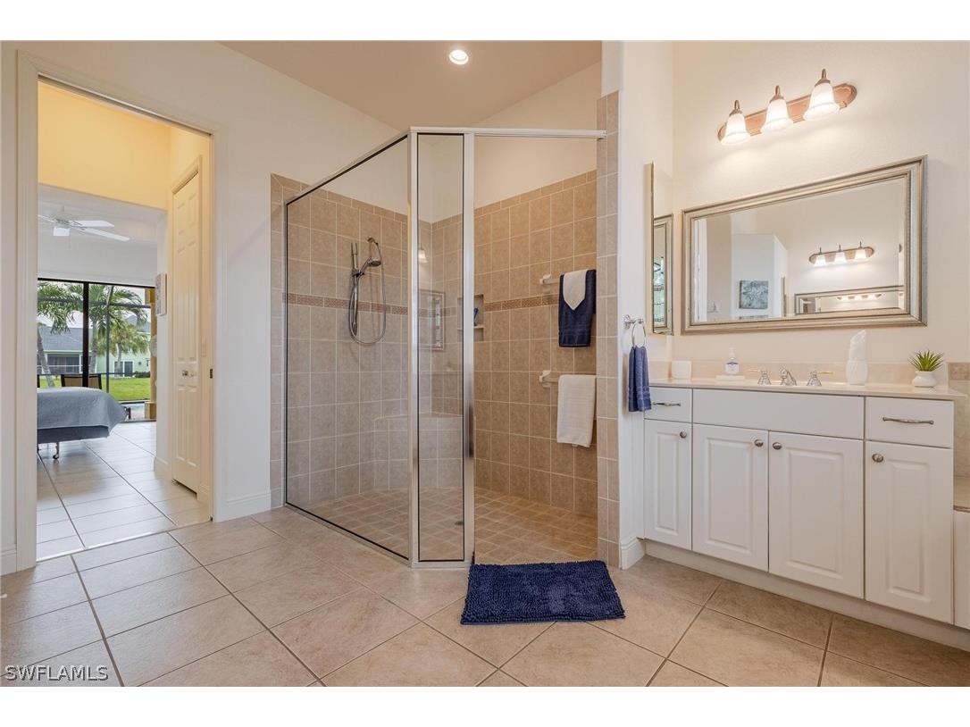 118 SE 23rd Place Cape Coral FL 33990 224044735 image20