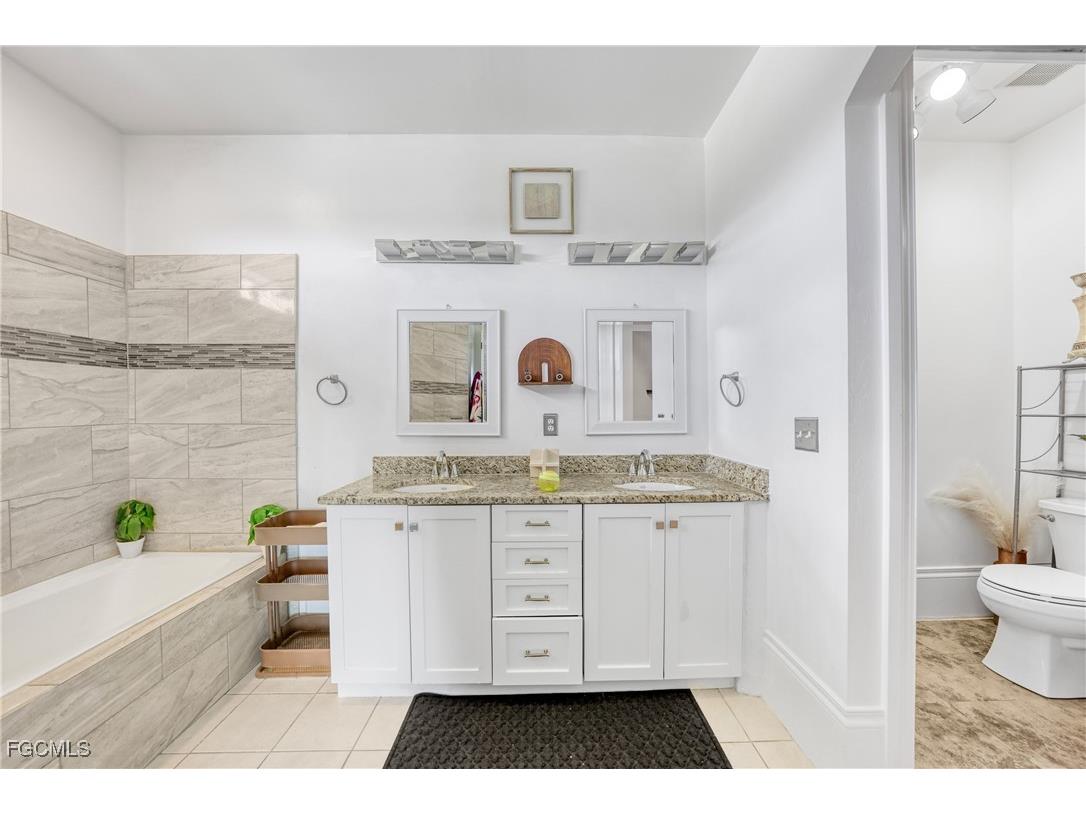 118 SW 21st Terrace Cape Coral FL 33991 2025003335 image18