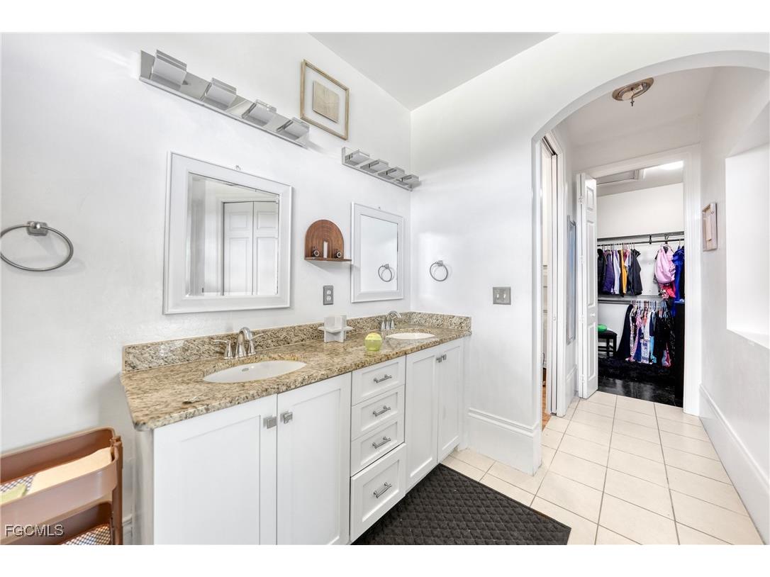 118 SW 21st Terrace Cape Coral FL 33991 2025003335 image19