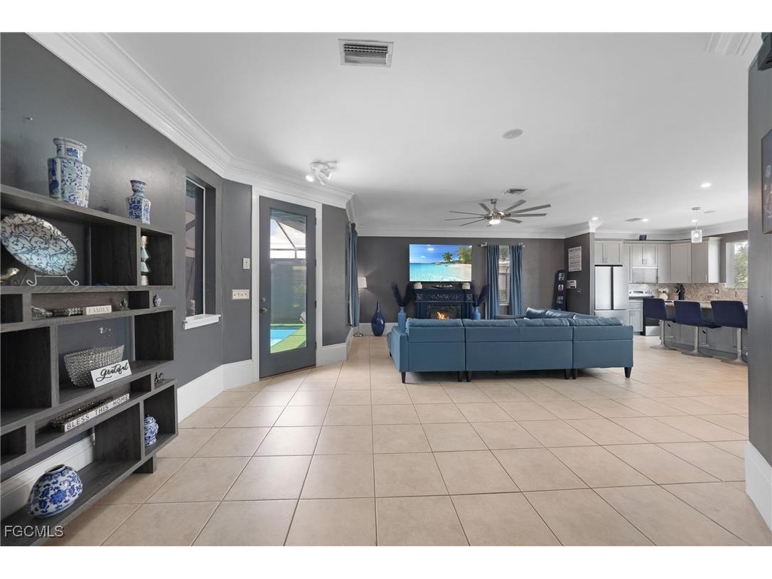 118 SW 21st Terrace Cape Coral FL 33991 2025003335 image5