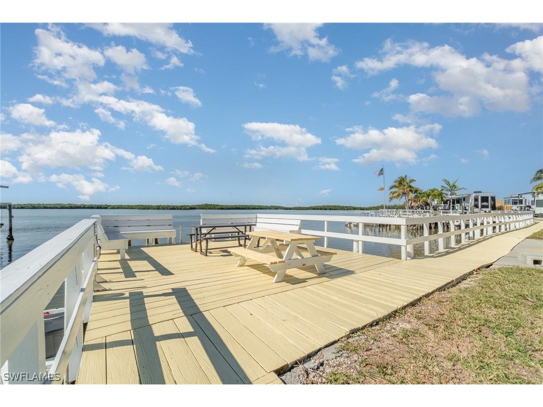 1180 Chokoloskee Drive #32 Chokoloskee FL 34138 226010908 image28