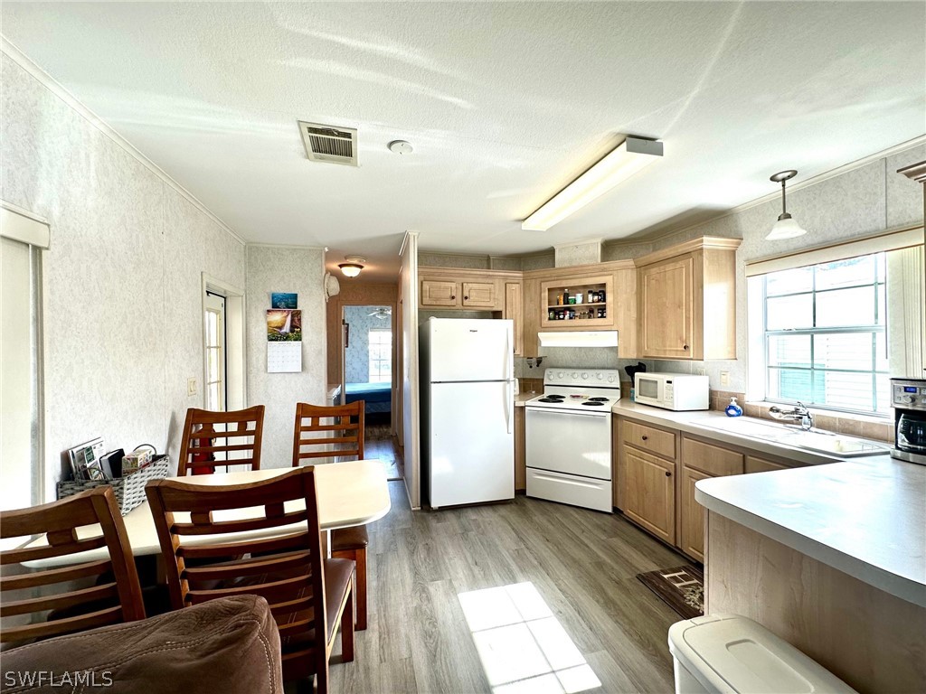 1180 Chokoloskee Drive #32 Chokoloskee FL 34138 226010908 image8