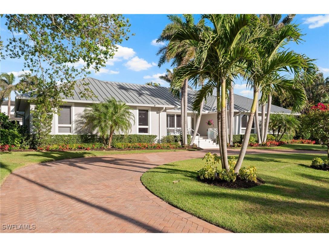 1180 Oleander Drive Naples FL 34102 225078854 image1