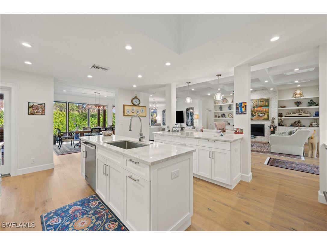 1180 Oleander Drive Naples FL 34102 225078854 image13