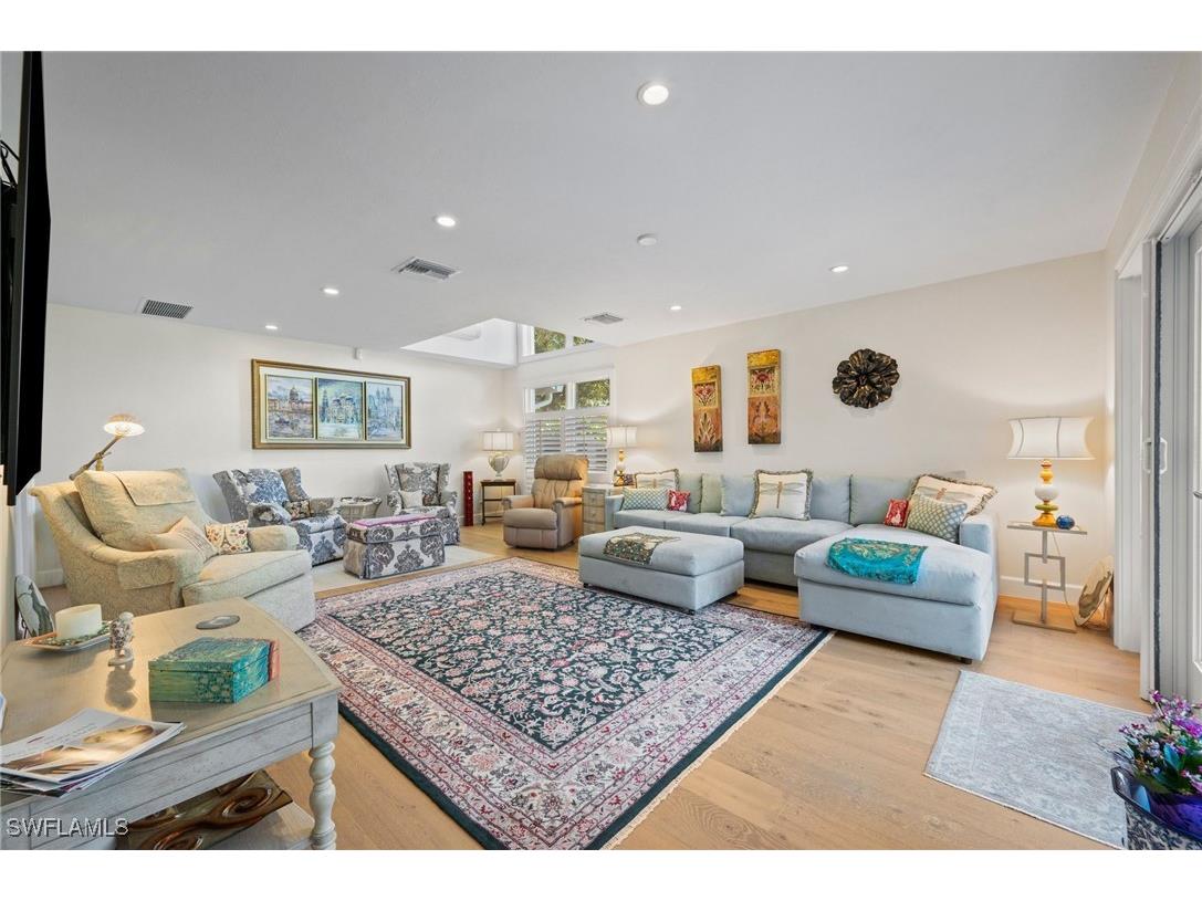 1180 Oleander Drive Naples FL 34102 225078854 image19