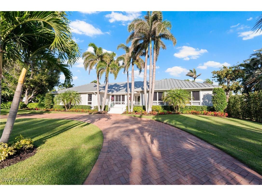 1180 Oleander Drive Naples FL 34102 225078854 image4