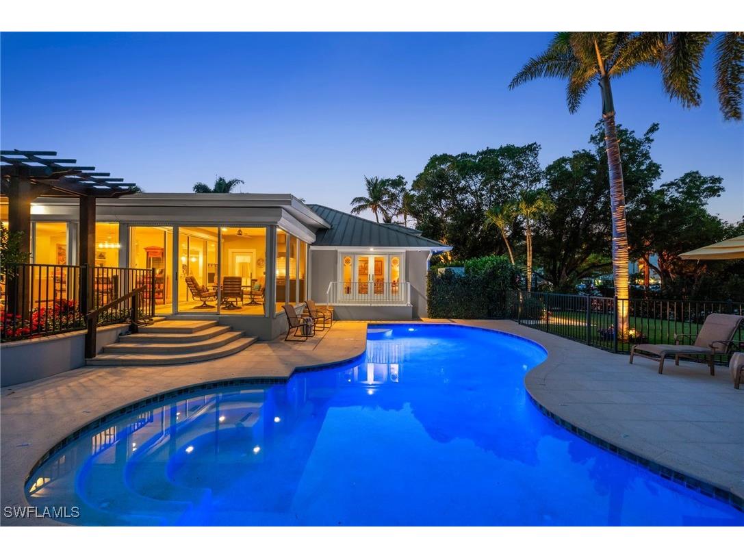 1180 Oleander Drive Naples FL 34102 225078854 image7