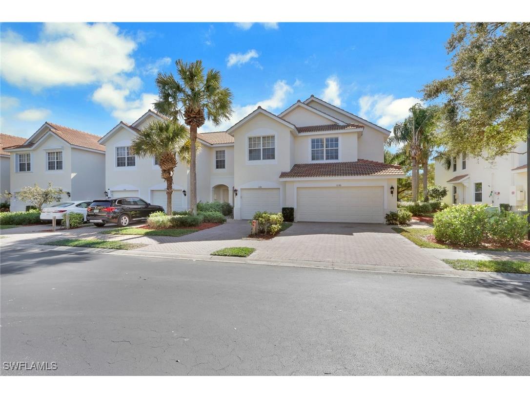 1180 Oxford Lane Naples FL 34105 225084945 image1