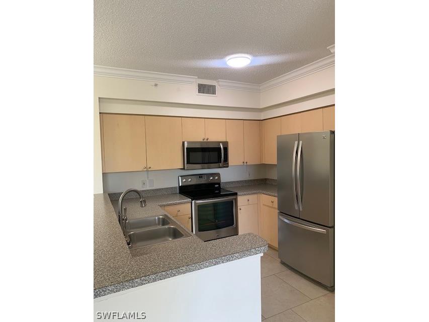 1180 Reserve Way #206 Naples FL 34105 224025493 image1