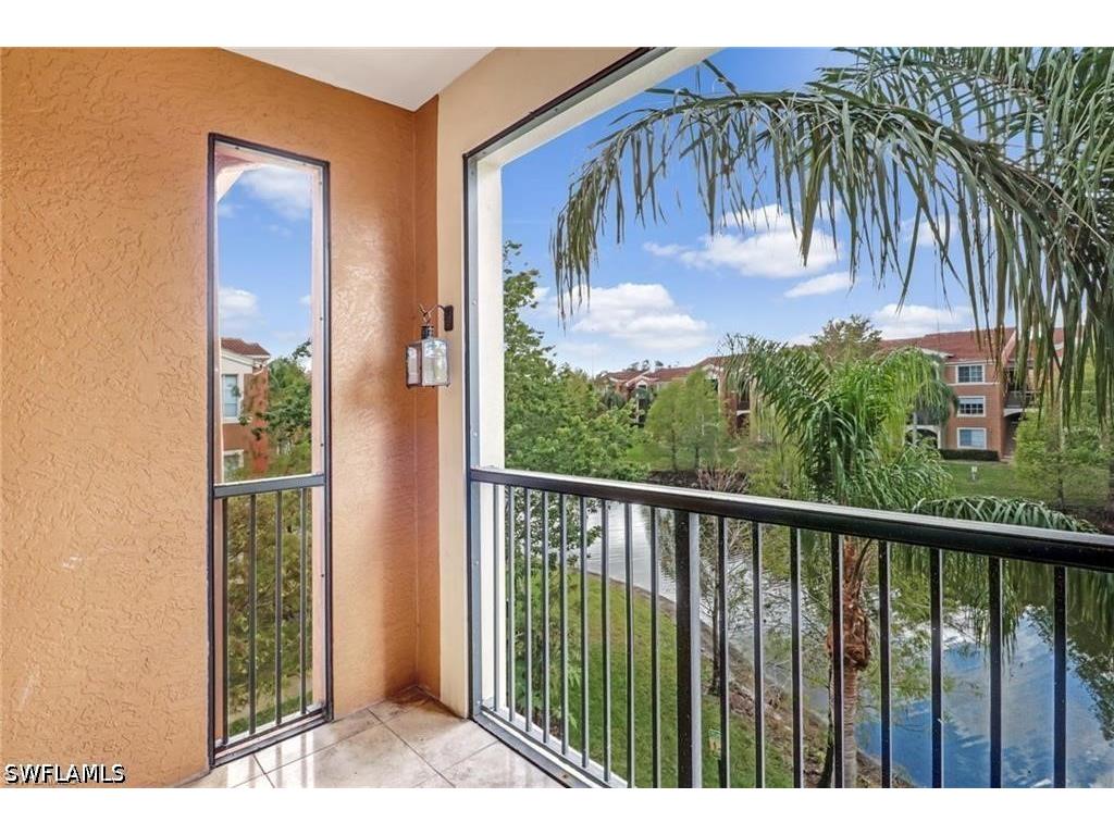 1180 Reserve Way #302 Naples FL 34105 226012943 image3