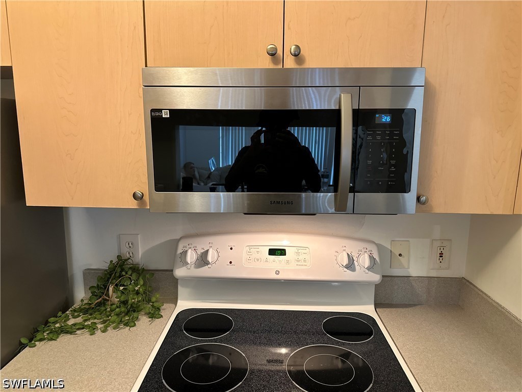 1180 Reserve Way #302 Naples FL 34105 226012943 image5