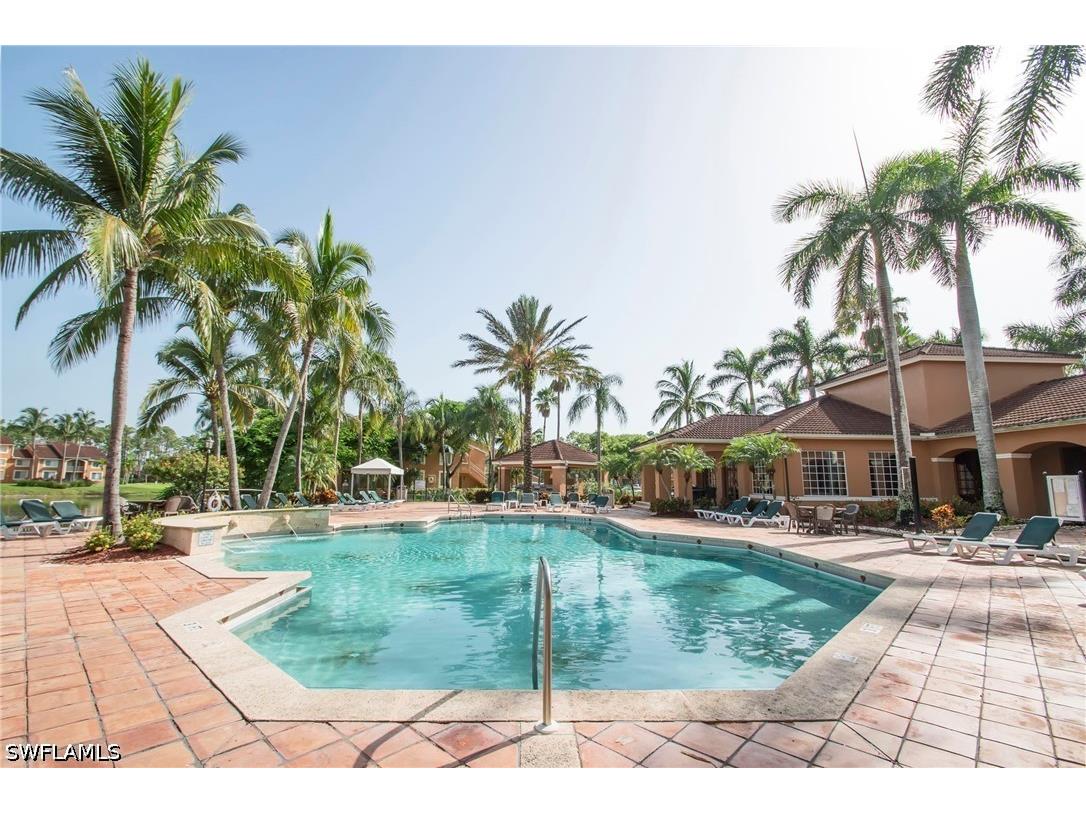 1180 Wildwood Lakes Boulevard #106 Naples FL 34104 226008872 image1