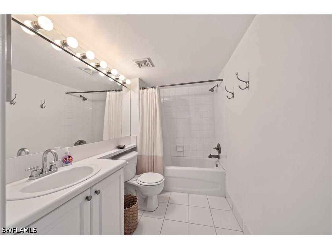 1180 Wildwood Lakes Boulevard #106 Naples FL 34104 226008872 image14