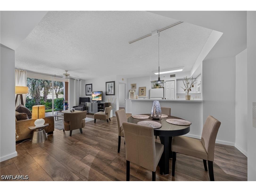 1180 Wildwood Lakes Boulevard #106 Naples FL 34104 226008872 image3