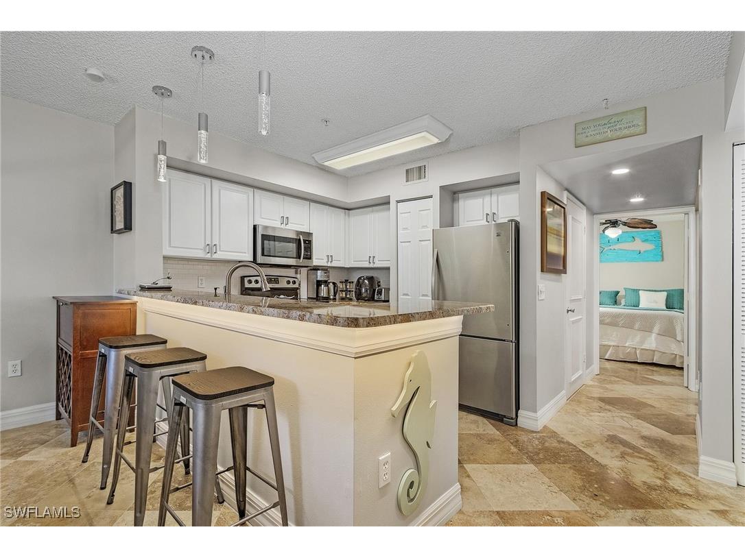 1180 Wildwood Lakes Boulevard #208 Naples FL 34104 225078171 image4