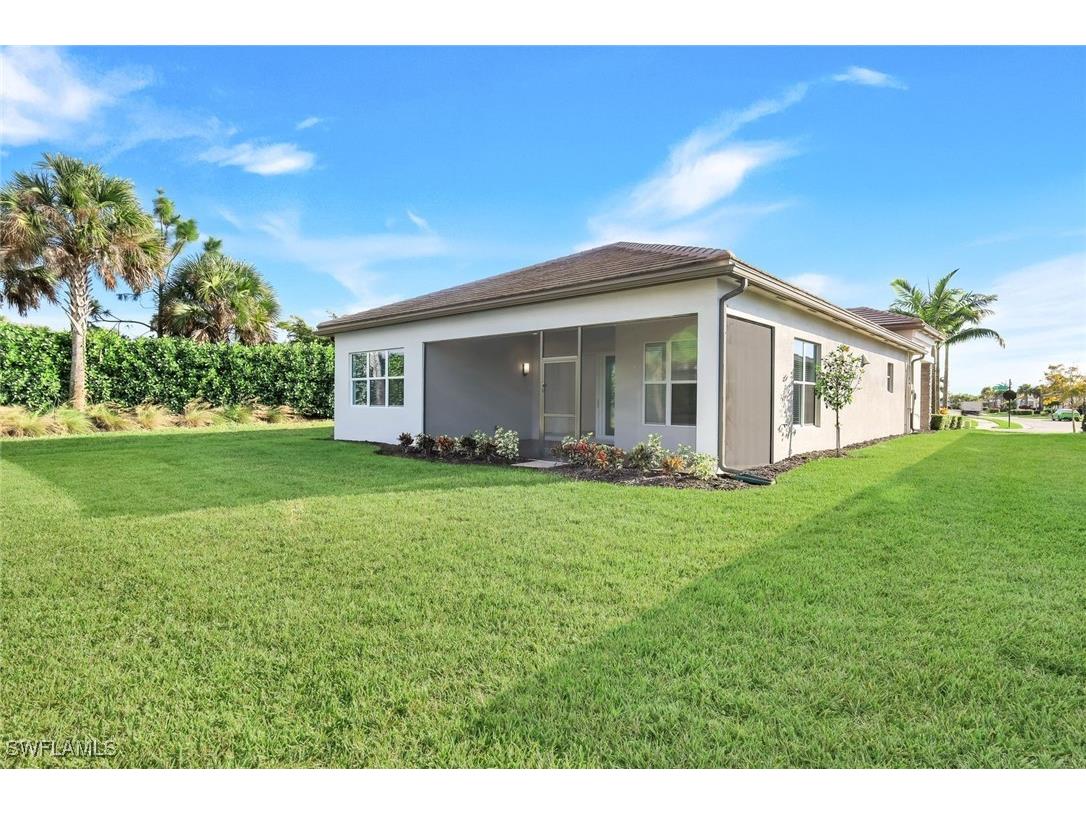 11805 Drake Lane Naples FL 34120 225073340 image20