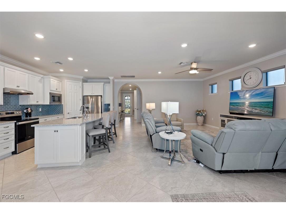 11806 Benchley Court Fort Myers FL 33913 2026001830 image4