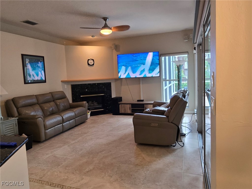 11810 Pinewood Lakes Drive Fort Myers FL 33913 2025020816 image5