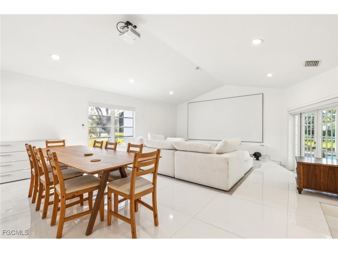 1182 Betmar Boulevard North Fort Myers FL 33903 2025006631 image17