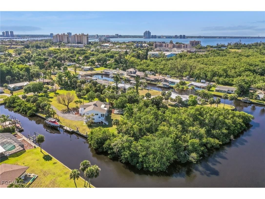 1182 Betmar Boulevard North Fort Myers FL 33903 2025006631 image31