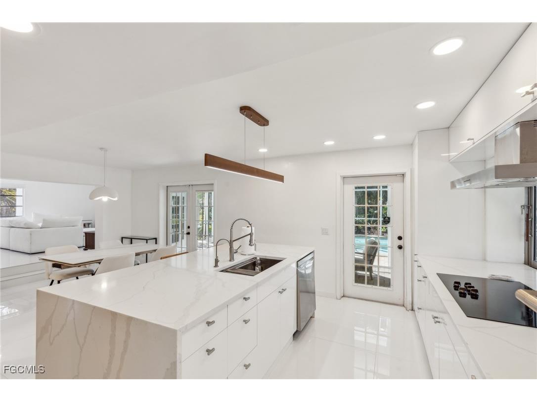 1182 Betmar Boulevard North Fort Myers FL 33903 2025006631 image7