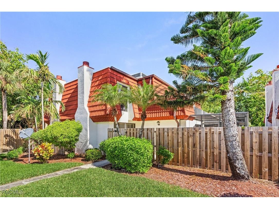 11822 Quail Run Drive Fort Myers FL 33908 2025007943 image1