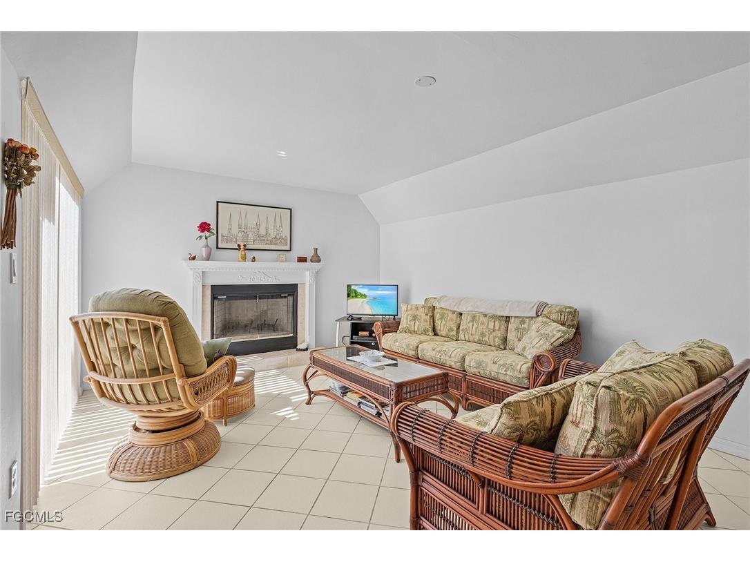 11822 Quail Run Drive Fort Myers FL 33908 2025007943 image5