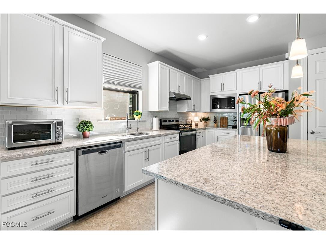 11842 Bourke Place Fort Myers FL 33913 2025013780 image7