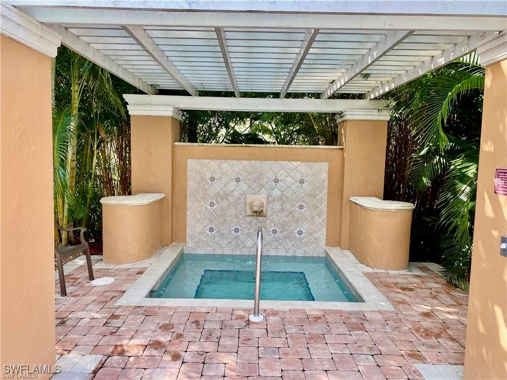 1185 Wildwood Lakes Boulevard #101 Naples FL 34104 225063201 image32