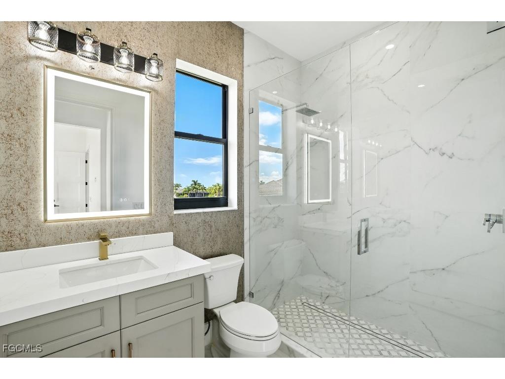 11853 Princess Grace Court Cape Coral FL 33991 2025008034 image24