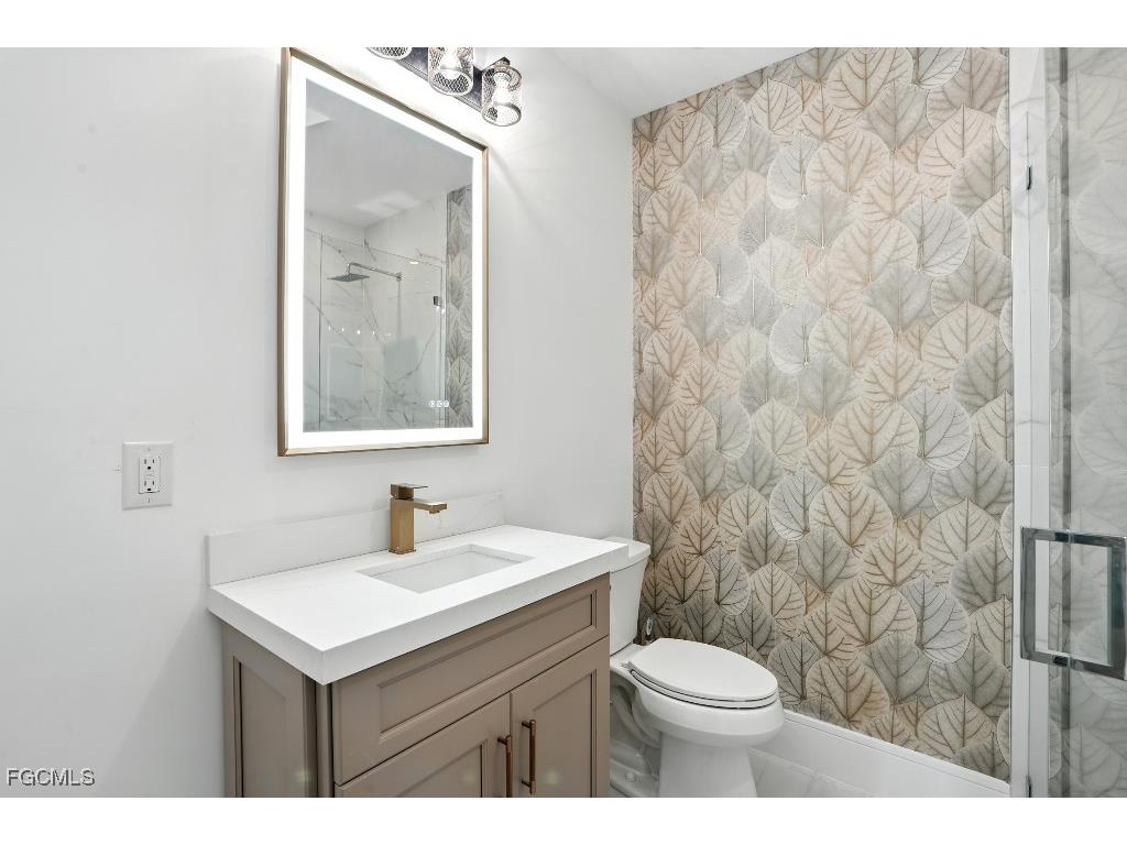 11853 Princess Grace Court Cape Coral FL 33991 2025008034 image26