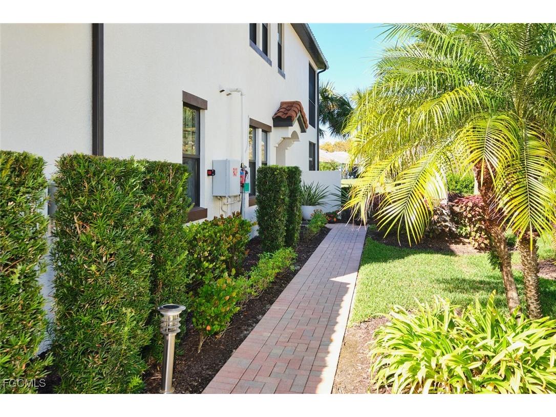 11856 Arboretum Run Drive #102 Fort Myers FL 33913 2025021555 image2