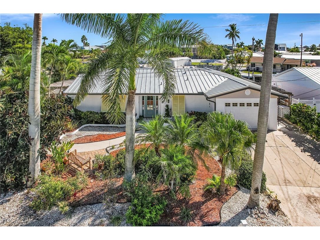 11860 Island Avenue Matlacha FL 33993 2025022508 image1