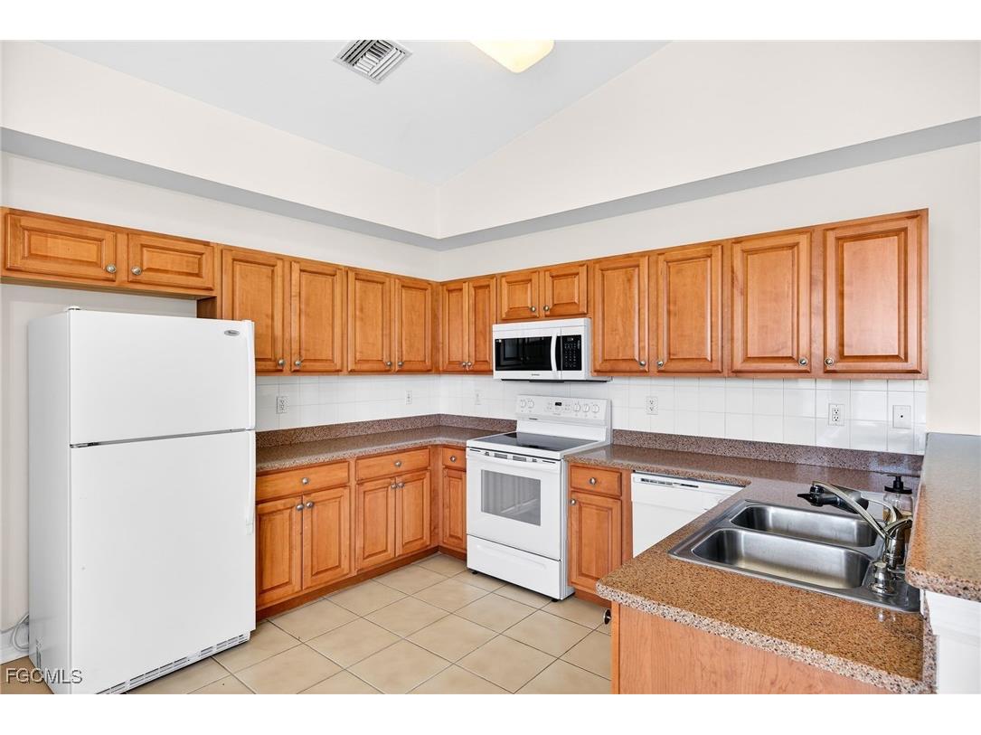 11865 Bayport Lane #1201 Fort Myers FL 33908 2025022109 image12